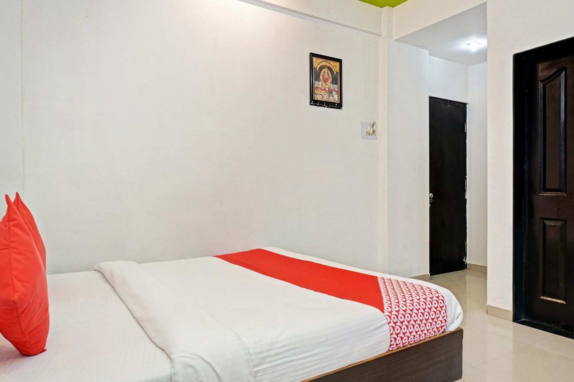 Super Hotel O Shirdi Sai Inn Экстерьер фото
